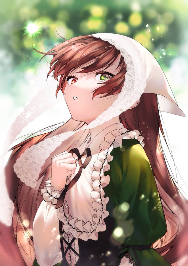 1girl bangs black_ribbon blurry blurry_background brown_hair depth_of_field dress frills green_dress green_eyes heterochromia image long_hair long_sleeves looking_at_viewer neck_ribbon parted_lips red_eyes ribbon solo suiseiseki upper_body very_long_hair