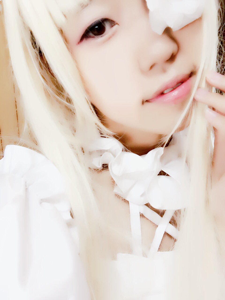 1girl bangs brown_eyes close-up eyelashes face kirakishou lips looking_at_viewer parted_lips portrait solo white_hair