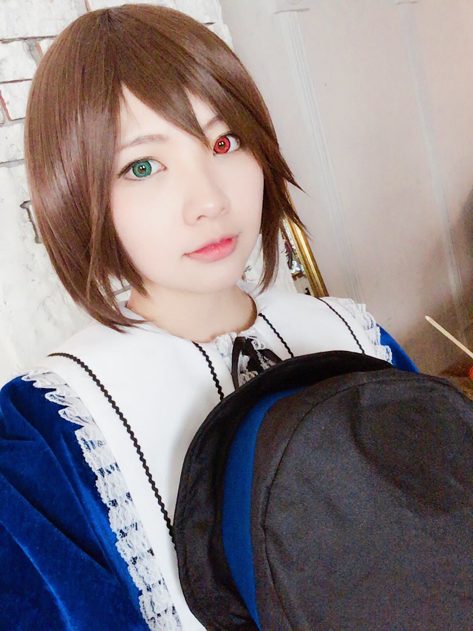 1girl brown_hair closed_mouth green_eyes heterochromia jewelry lips looking_at_viewer necklace red_eyes short_hair solo souseiseki upper_body