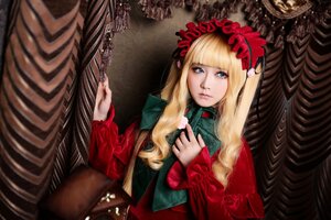 Rating: Safe Score: 0 Tags: 1girl bangs blonde_hair blue_eyes blunt_bangs blurry flower lips lolita_fashion lolita_hairband long_hair long_sleeves looking_at_viewer nail_polish rose shinku solo upper_body User: admin