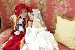 Rating: Safe Score: 0 Tags: 2girls bare_shoulders blonde_hair blue_eyes bonnet dress flower frills lips long_hair multiple_cosplay multiple_girls red_dress shinku silver_hair tagme User: admin