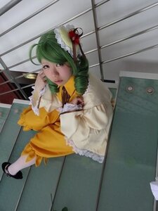 Rating: Safe Score: 0 Tags: 1girl dress drill_hair frills green_hair kanaria solo User: admin