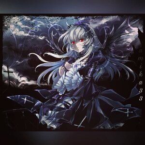 Rating: Safe Score: 0 Tags: 1girl black_dress black_wings dress flower frilled_sleeves frills hairband long_hair long_sleeves red_eyes rose silver_hair solo suigintou wings User: admin