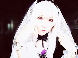 Rating: Safe Score: 0 Tags: 1girl bangs closed_mouth jewelry looking_at_viewer photo red_eyes solo suigintou white_background white_hair User: admin