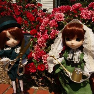 Rating: Safe Score: 0 Tags: 2girls bangs brown_hair doll dress flower frills hat long_hair long_sleeves multiple_dolls multiple_girls red_flower red_rose rose souseiseki suiseiseki tagme User: admin