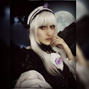 Rating: Safe Score: 0 Tags: 1girl bangs expressionless full_moon hairband lips long_sleeves looking_at_viewer moon night red_eyes sky solo suigintou upper_body white_hair User: admin