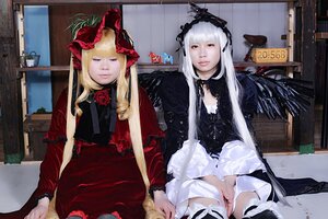 Rating: Safe Score: 0 Tags: 2girls bangs blonde_hair closed_eyes dress flower indoors long_hair long_sleeves multiple_cosplay multiple_girls rose shinku sitting suigintou tagme User: admin