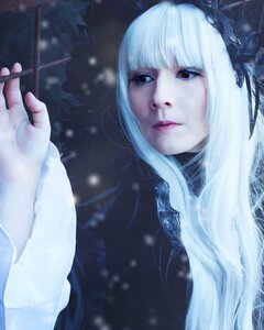 Rating: Safe Score: 0 Tags: 1girl bangs blunt_bangs holding lips long_hair looking_at_viewer night snow snowing solo suigintou white_hair User: admin