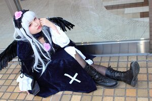 Rating: Safe Score: 0 Tags: 1girl bangs black_wings boots brick_wall chain-link_fence feathered_wings fence fishnets flower gothic_lolita honeycomb_(pattern) honeycomb_background lolita_fashion long_hair pavement photo red_eyes solo suigintou tile_floor tile_wall tiles wings User: admin
