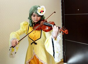 Rating: Safe Score: 0 Tags: 1girl bow_(instrument) closed_eyes dress flower frills green_hair hair_ornament instrument kanaria long_sleeves music playing_instrument realistic solo violin yellow_dress User: admin
