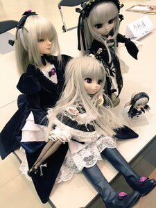 Rating: Safe Score: 0 Tags: blonde_hair doll dress fishnets frills long_hair long_sleeves multiple_girls photo sitting solo suigintou User: admin