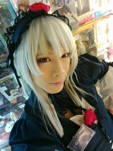 Rating: Safe Score: 0 Tags: 1girl blue_eyes lips photo solo suigintou traditional_media white_hair User: admin