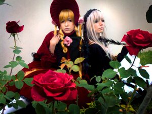 Rating: Safe Score: 0 Tags: 2girls blonde_hair blue_eyes bonnet dress flower hat long_hair multiple_cosplay multiple_girls rose shinku silver_hair suigintou tagme User: admin