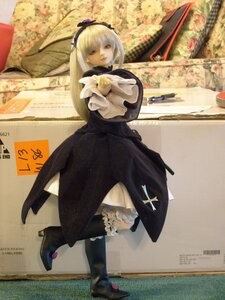 Rating: Safe Score: 0 Tags: 1girl boots doll dress frills high_heels photo solo standing suigintou thighhighs User: admin