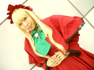 Rating: Safe Score: 0 Tags: 1girl blonde_hair blue_eyes bonnet bow dress flower long_hair long_sleeves looking_at_viewer photo red_dress shinku solo User: admin