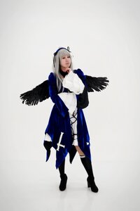 Rating: Safe Score: 0 Tags: 1girl bird black_wings boots dress feathered_wings feathers full_body gradient gradient_background grey_background hairband long_hair solo standing suigintou wings User: admin