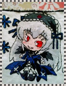 Rating: Safe Score: 0 Tags: 1girl chibi dress flower frills gothic_lolita image lolita_hairband red_eyes rose solo suigintou wings User: admin