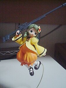 Rating: Safe Score: 0 Tags: 1girl doll dress green_hair hair_ornament kanaria long_sleeves shoes solo standing yellow_dress User: admin