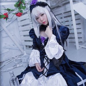Rating: Safe Score: 0 Tags: 1girl bangs black_dress building closed_mouth dress flower frills gothic_lolita lips lolita_fashion long_hair long_sleeves looking_at_viewer realistic rose sitting solo suigintou User: admin