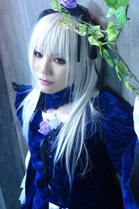 Rating: Safe Score: 0 Tags: 1girl bangs blunt_bangs flower hair_flower hair_ornament lips looking_at_viewer solo suigintou white_hair User: admin