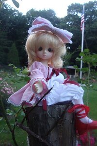 Rating: Safe Score: 0 Tags: 1girl blonde_hair bow capelet doll expressionless forest hinaichigo long_sleeves nature outdoors ribbon short_hair solo User: admin