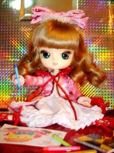 Rating: Safe Score: 0 Tags: 1girl blurry bow brown_hair depth_of_field doll dress frills green_eyes hair_bow hina_ichigo hinaichigo long_sleeves looking_at_viewer pink_bow ribbon solo User: admin