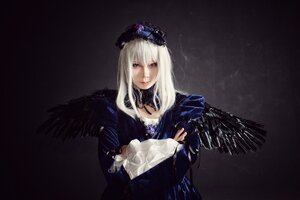 Rating: Safe Score: 0 Tags: 1girl black_wings crown dress lips long_hair long_sleeves looking_at_viewer red_eyes solo suigintou upper_body wings User: admin