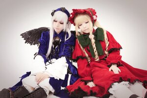 Rating: Safe Score: 0 Tags: 2girls black_wings blonde_hair bonnet boots closed_eyes dress hat long_hair long_sleeves multiple_cosplay multiple_girls red_dress shinku siblings silver_hair sisters sitting suigintou tagme wings User: admin