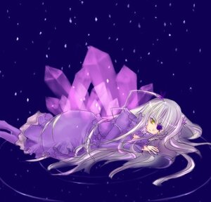 Rating: Safe Score: 0 Tags: 1girl barasuishou boots dress eyepatch frills full_body image long_hair long_sleeves looking_at_viewer lying purple_theme silver_hair snowing solo umbrella very_long_hair yellow_eyes User: admin