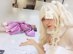 Rating: Safe Score: 0 Tags: 1girl artist_name blonde_hair dress flower hair_ornament lips mirror multiple_cosplay photo pink_dress realistic signature tagme User: admin