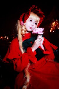 Rating: Safe Score: 0 Tags: 1girl blonde_hair blue_eyes bonnet dress drill_hair flower long_hair long_sleeves red_dress rose shinku solo User: admin