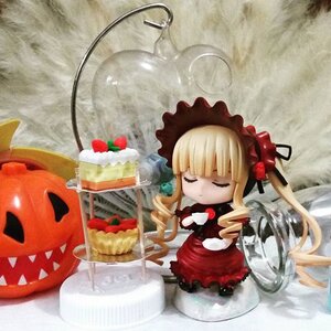 Rating: Safe Score: 0 Tags: 1girl blonde_hair bonnet cake chibi closed_eyes cup doll dress food long_hair rose shinku sleeping solo teacup twintails User: admin