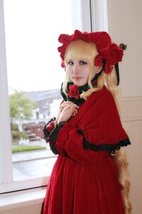 Rating: Safe Score: 0 Tags: 1girl blonde_hair blue_eyes bonnet capelet dress flower lips long_hair long_sleeves looking_at_viewer red_capelet red_dress red_flower red_rose rose shinku solo User: admin