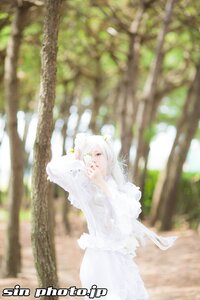 Rating: Safe Score: 0 Tags: 1girl animal_ears auto_tagged blurry blurry_background blurry_foreground day depth_of_field dress kirakishou outdoors solo web_address wedding_dress white_dress white_hair User: admin