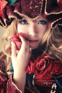 Rating: Safe Score: 0 Tags: 1girl blonde_hair blue_eyes flower hat lips long_hair looking_at_viewer realistic red_flower red_rose rose shinku solo User: admin