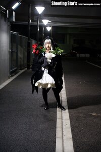 Rating: Safe Score: 0 Tags: 1girl bouquet dress flower gloves hairband high_heels solo suigintou User: admin