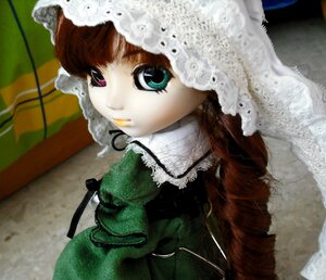 Rating: Safe Score: 0 Tags: 1girl bangs blurry brown_hair closed_mouth doll dress green_eyes hat heterochromia lace lips lolita_fashion solo suiseiseki upper_body User: admin