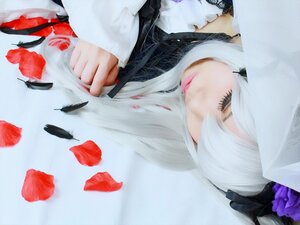 Rating: Safe Score: 0 Tags: 1girl blood closed_eyes closed_mouth flower hair_ornament long_hair petals red_flower rose rose_petals solo suigintou User: admin