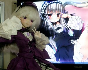 Rating: Safe Score: 0 Tags: 2girls blush doll dress frills hairband long_hair long_sleeves looking_at_viewer multiple_girls red_eyes silver_hair solo suigintou wings User: admin