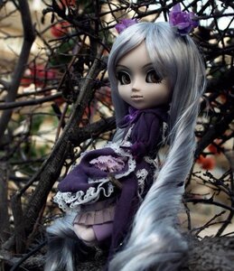 Rating: Safe Score: 0 Tags: 1girl barasuishou blurry blurry_foreground depth_of_field doll dress expressionless frills gothic_lolita long_hair looking_at_viewer solo User: admin