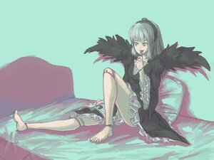 Rating: Safe Score: 0 Tags: 1girl barefoot black_dress dress feet frills image long_hair long_sleeves looking_at_viewer sitting solo suigintou wings User: admin