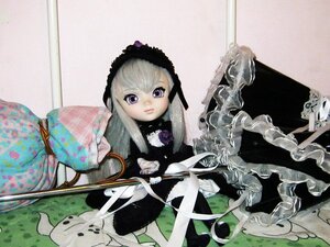 Rating: Safe Score: 0 Tags: 1girl doll dress flower long_hair long_sleeves purple_eyes rose silver_hair sitting solo suigintou very_long_hair User: admin