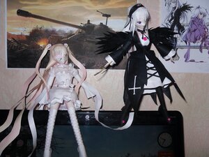 Rating: Safe Score: 0 Tags: 3girls black_wings boots cross doll dress eyepatch gun holding holding_weapon long_hair long_sleeves multiple_dolls multiple_girls rifle standing suigintou sword tagme very_long_hair weapon wings User: admin
