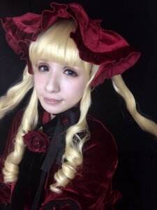 Rating: Safe Score: 0 Tags: 1girl black_background blonde_hair blue_eyes bonnet bow drill_hair flower lips long_hair looking_at_viewer portrait red_flower red_rose ringlets rose shinku simple_background solo upper_body User: admin