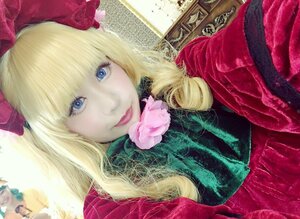 Rating: Safe Score: 0 Tags: blonde_hair blue_eyes bow flower hat lips long_hair looking_at_viewer photo rose shinku solo User: admin