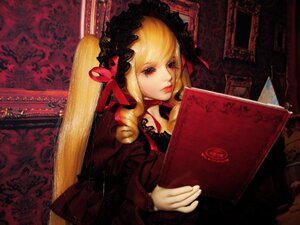 Rating: Safe Score: 0 Tags: 1girl blonde_hair bonnet choker doll dress drill_hair lolita_fashion long_hair red_eyes shinku solo twin_drills User: admin