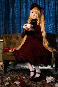 Rating: Safe Score: 0 Tags: 1girl blonde_hair blue_eyes bonnet bow cup dress flower long_hair rose shinku sitting solo teacup twintails very_long_hair User: admin