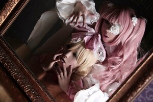 Rating: Safe Score: 0 Tags: 2girls blonde_hair bow closed_eyes hair_bow hair_ornament horror_(theme) lips multiple_cosplay multiple_girls pink_hair tagme User: admin