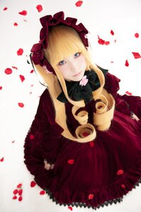 Rating: Safe Score: 0 Tags: 1girl bangs blonde_hair blue_eyes bonnet dress flower long_hair looking_at_viewer petals rose rose_petals shinku smile solo striped User: admin