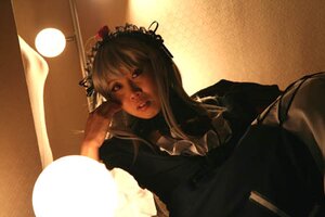 Rating: Safe Score: 0 Tags: 1girl bangs indoors lips lolita_hairband solo suigintou window User: admin